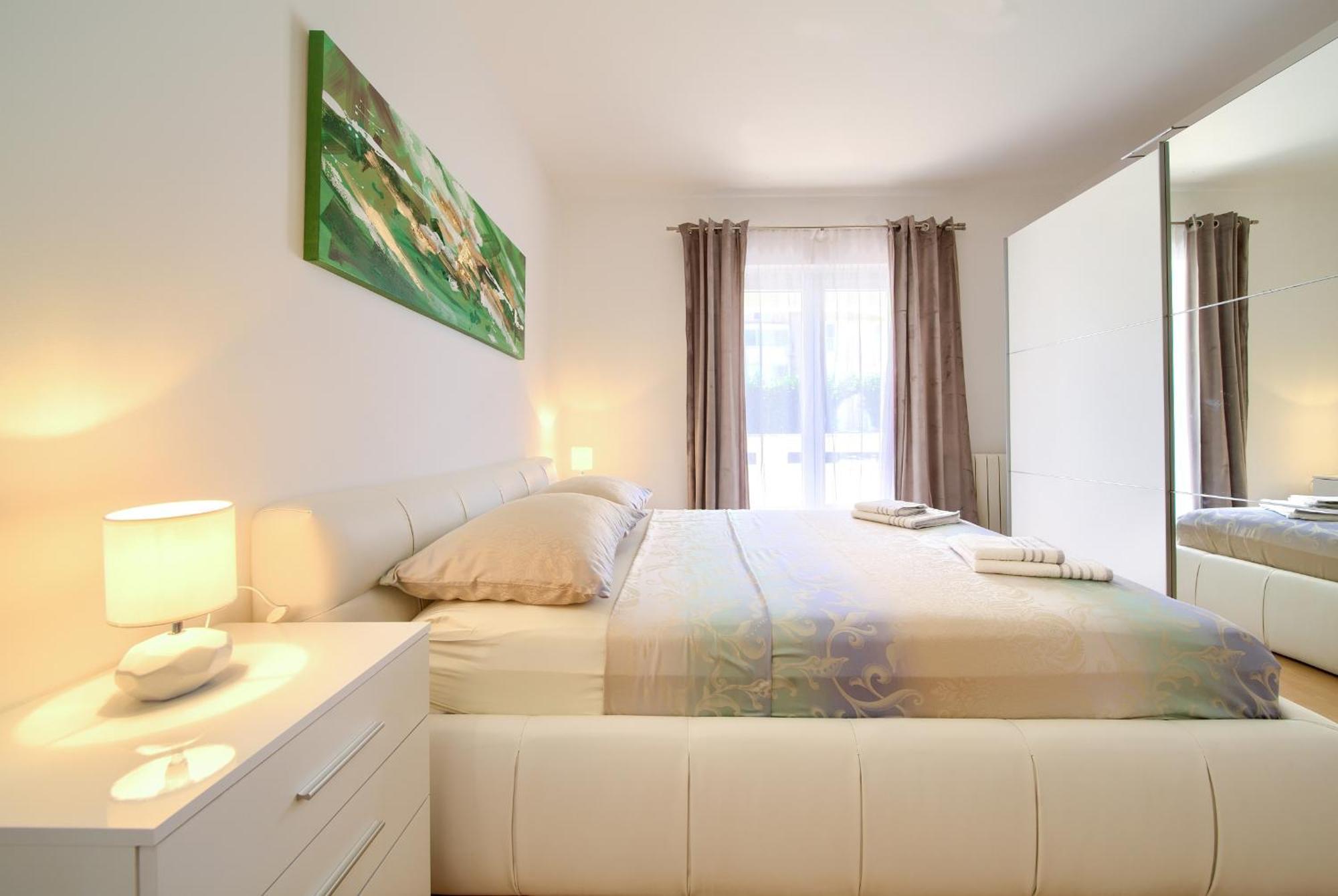 Apartmani Assa Krk Krk Town Esterno foto
