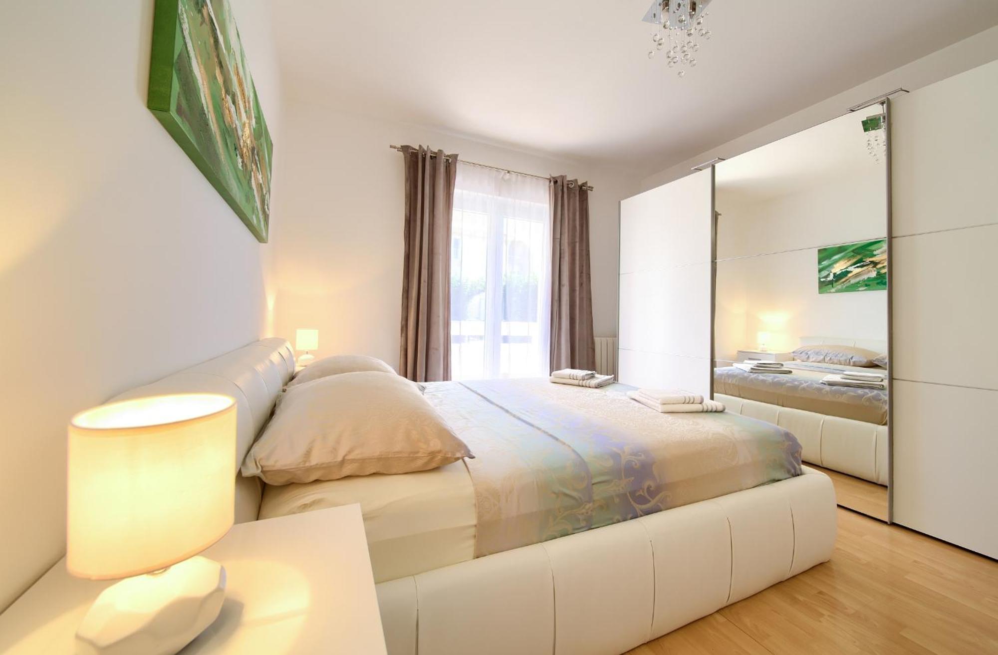 Apartmani Assa Krk Krk Town Esterno foto