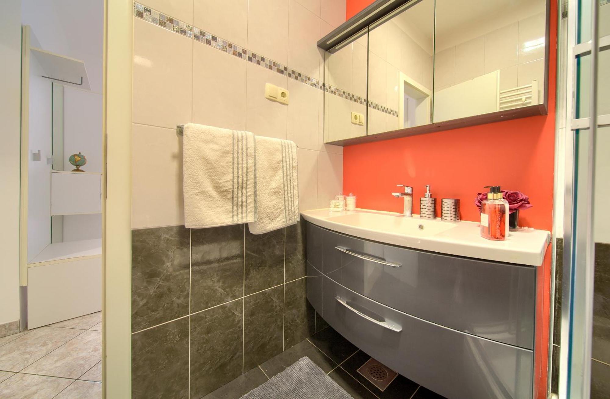 Apartmani Assa Krk Krk Town Esterno foto