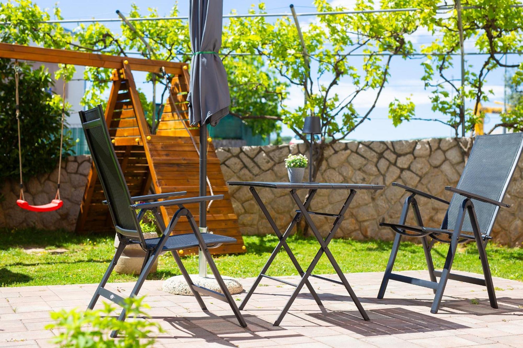 Apartmani Assa Krk Krk Town Esterno foto