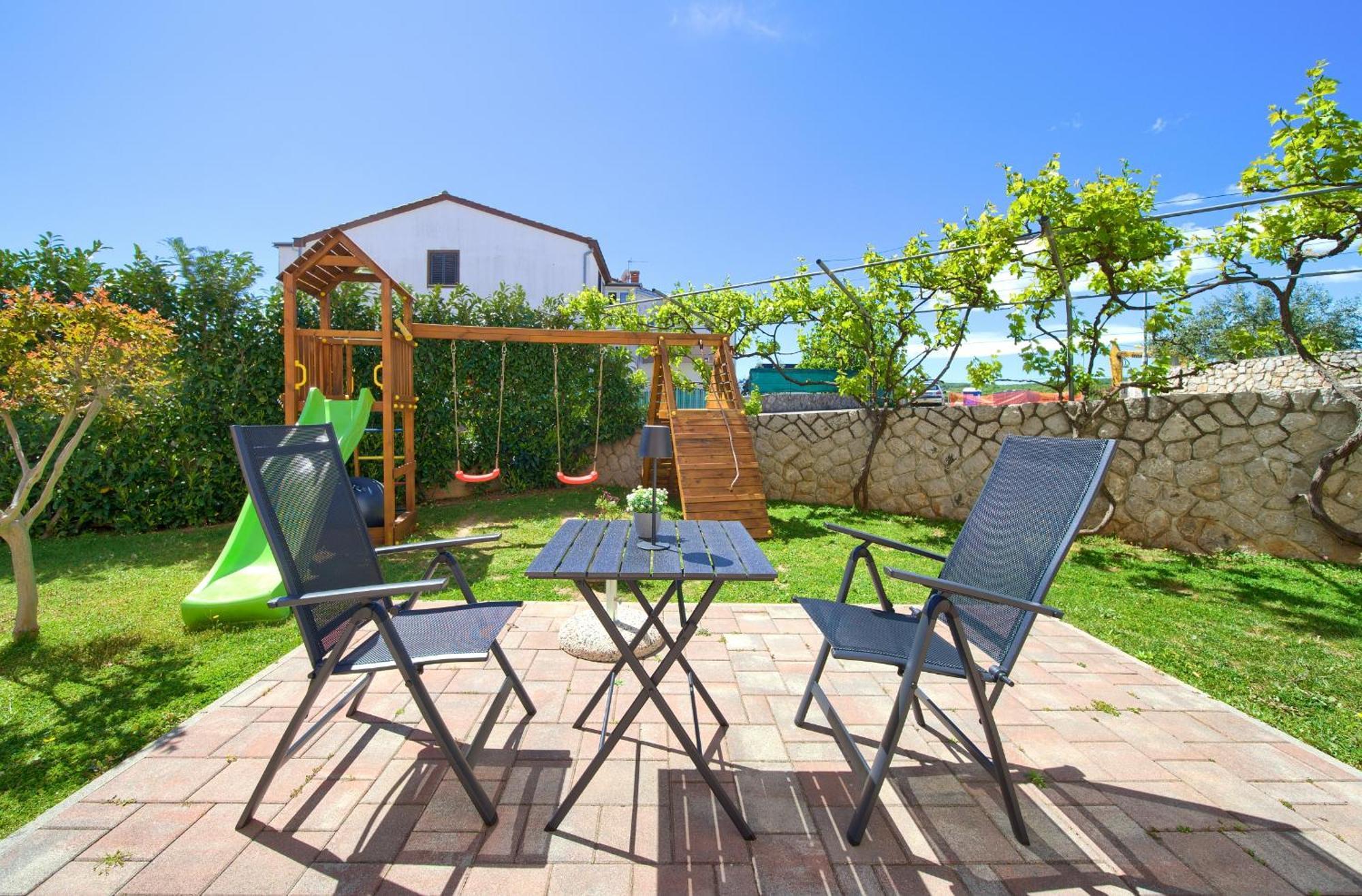 Apartmani Assa Krk Krk Town Esterno foto