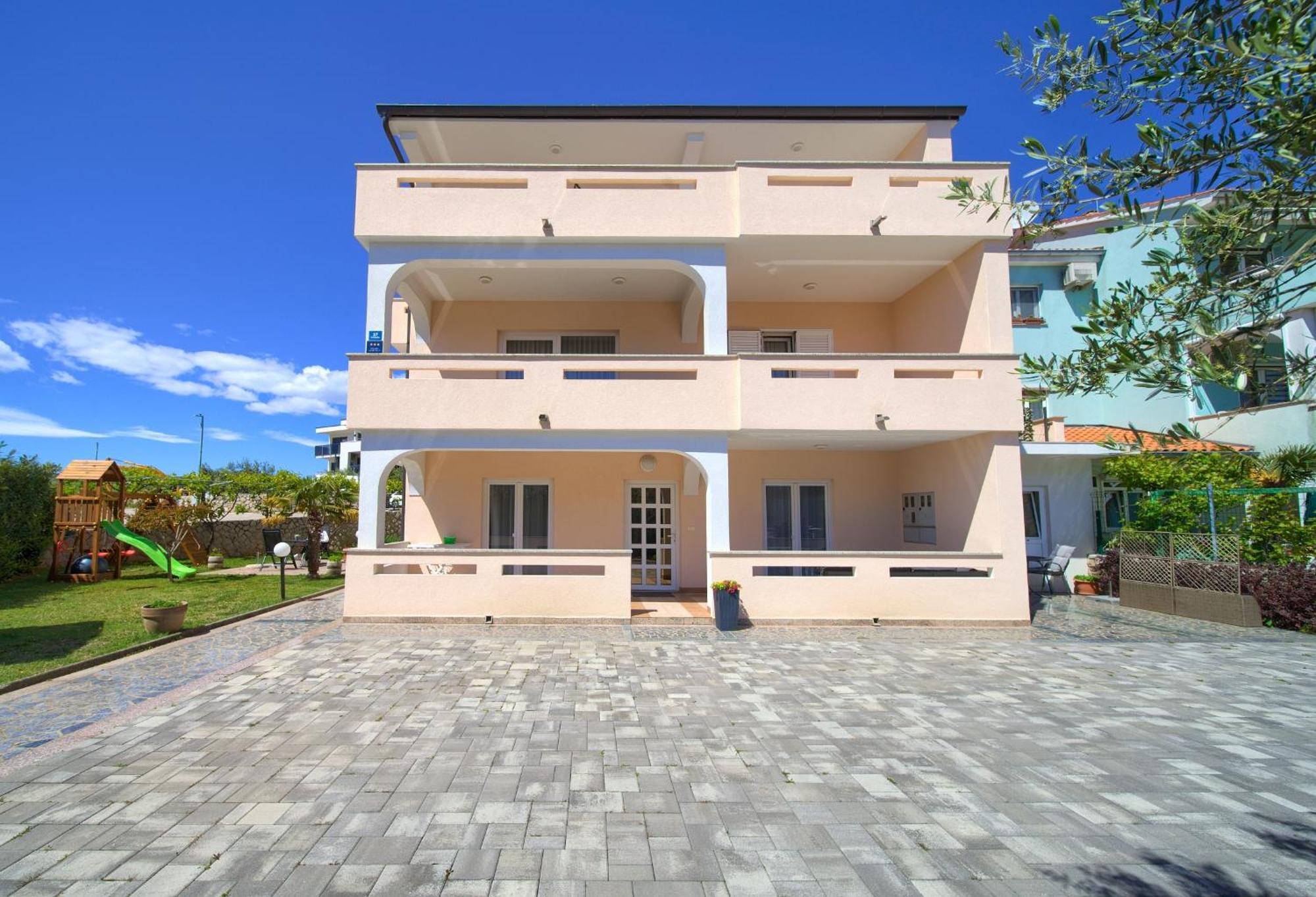 Apartmani Assa Krk Krk Town Esterno foto