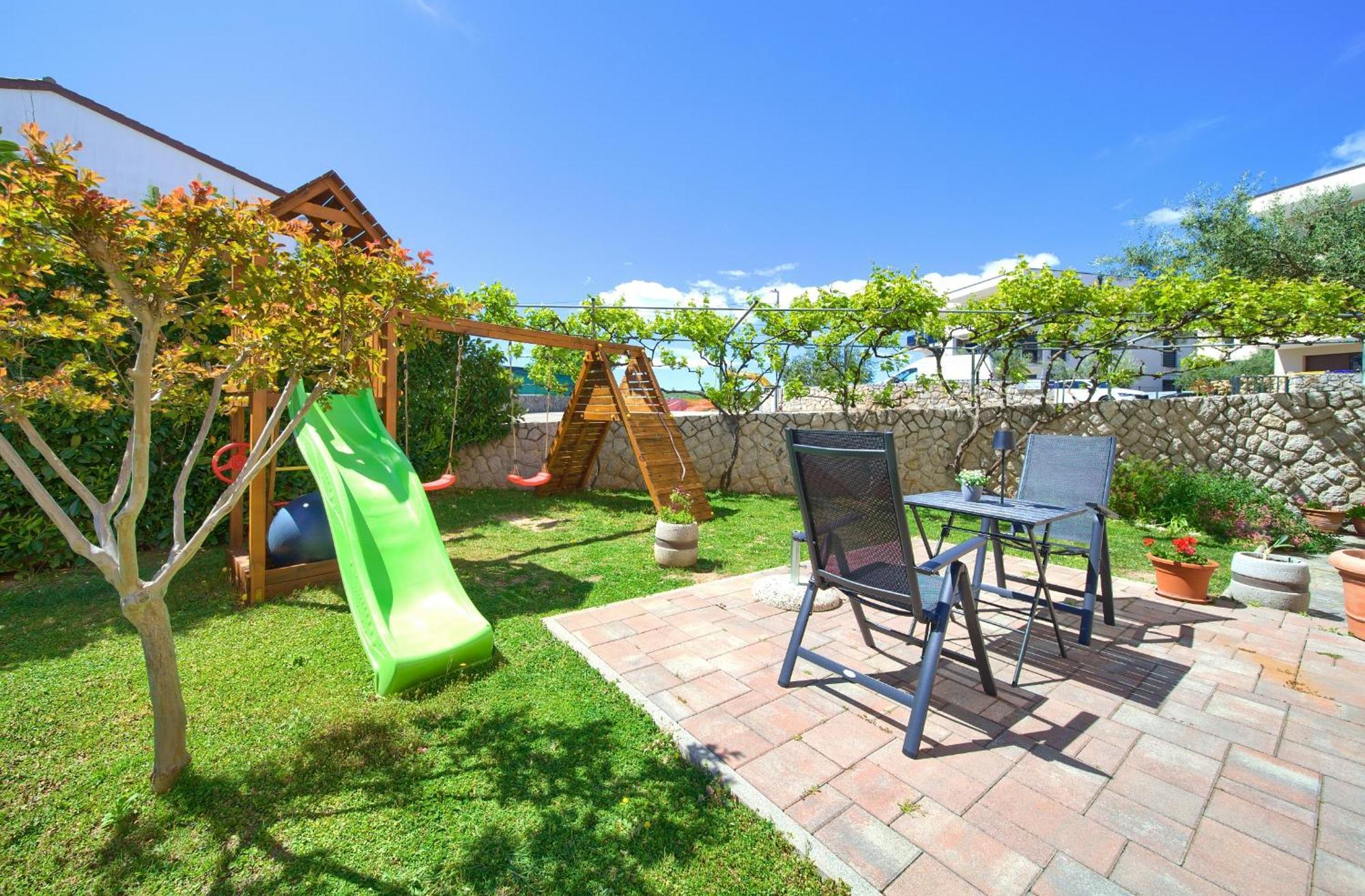 Apartmani Assa Krk Krk Town Esterno foto