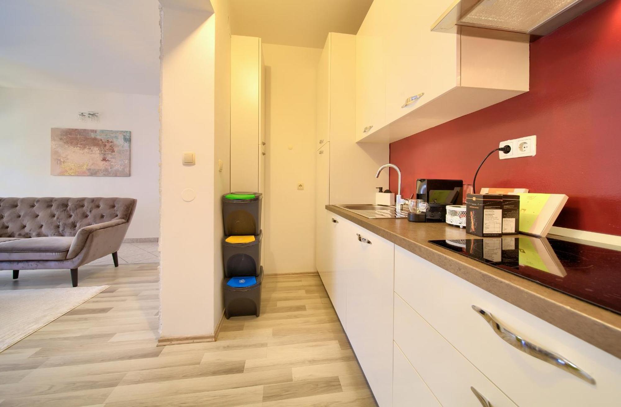 Apartmani Assa Krk Krk Town Esterno foto